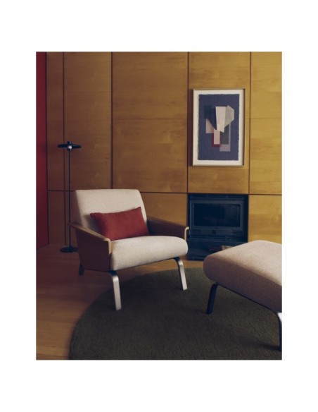 Butaca Amsen beige de contrachapado de roble y patas de acero inoxidable cepillado FSC 100% - Kave Home