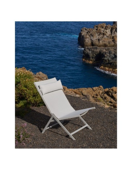 Butaca plegable Canutells de aluminio con acabado gris claro - Kave Home