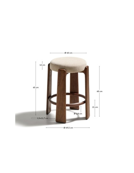 Taburete Granite de chenilla beige y madera maciza de fresno con acabado tono nogal FSC 100% 65 cm - Kave Home