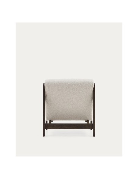 Butaca Magira de borreguito blanco y madera maciza roble con acabado oscuro - Kave Home