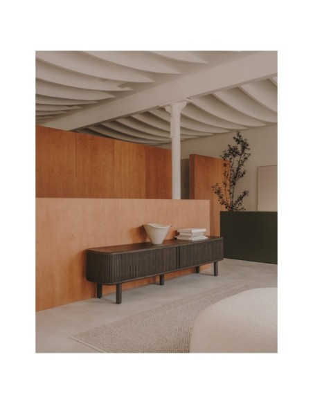 Mueble TV Mailen 2 puertas en chapa de fresno con acabado oscuro 200 x 50 cm - Kave Home