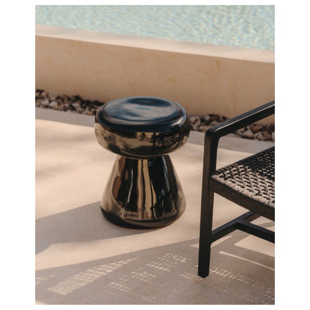 Mesa auxiliar Manya de cerámica negro...