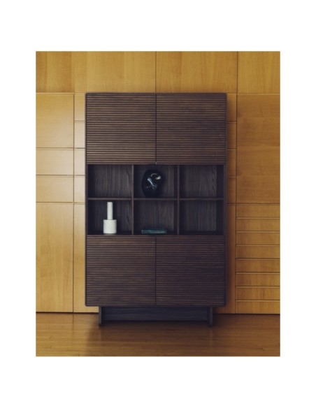 Aparador alto Norlen 4 puertas de chapa de nogal FSC Mix Credit 100 x 163 cm - Kave Home