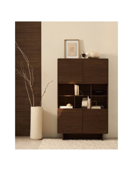 Aparador alto Norlen 4 puertas de chapa de nogal FSC Mix Credit 100 x 163 cm - Kave Home