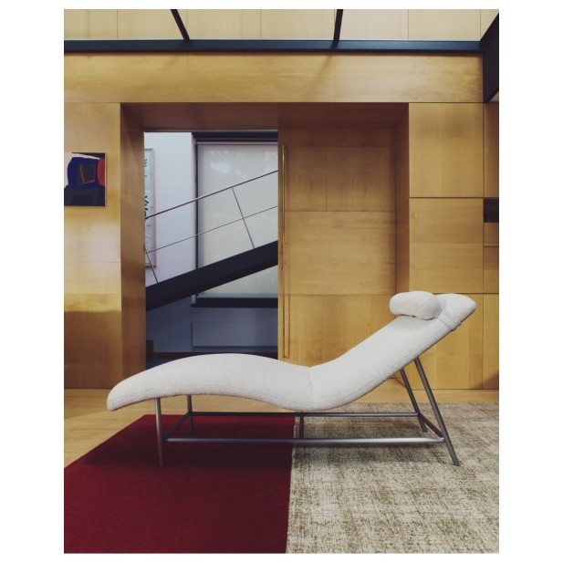 Diván Osla de chenilla beige y patas...