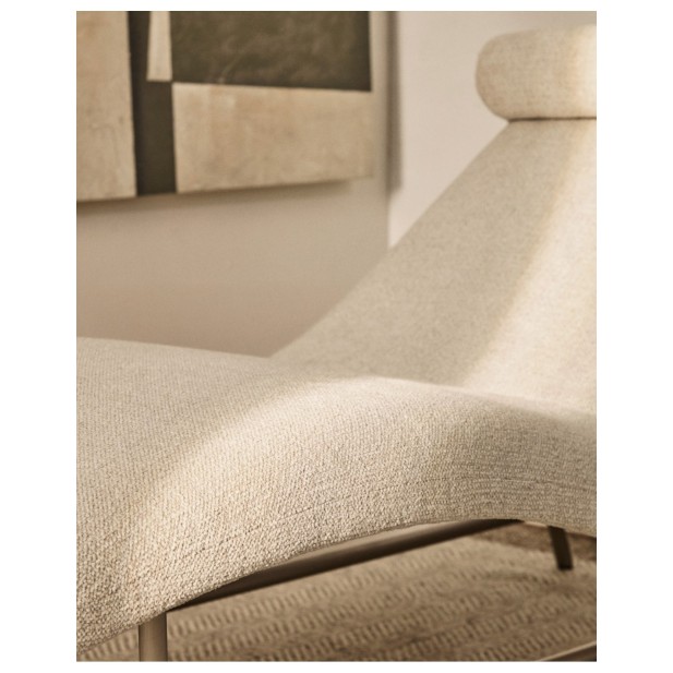 Diván Osla de chenilla beige y patas...