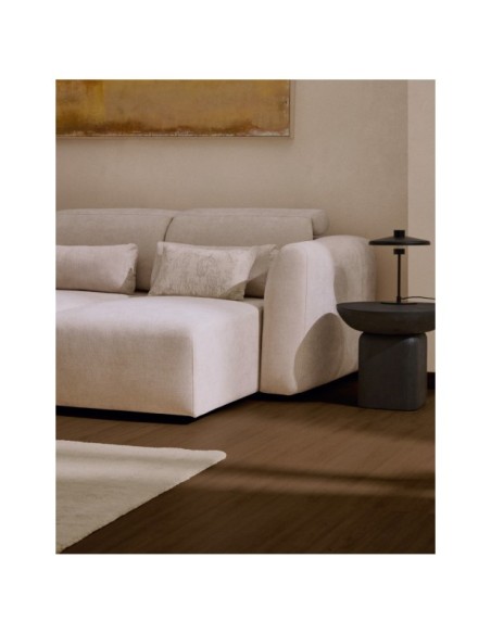 Sofá Lares 3 plazas con asientos deslizantes motorizados y cabezal reclinable de chenilla beige 255 cm - Kave Home