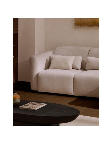 Sofá Lares 3 plazas con asientos deslizantes motorizados y cabezal reclinable de chenilla beige 255 cm - Kave Home