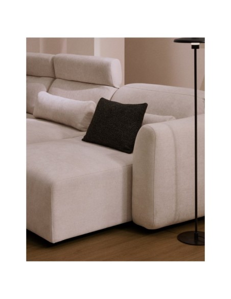 Sofá Lares 5 plazas con asientos deslizantes motorizados y cabezal reclinable de chenilla beige 335 cm - Kave Home