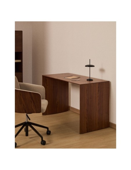 Mesa de trabajo Litto de chapa de nogal FSC Mix Credit 140 x 60 cm - Kave Home