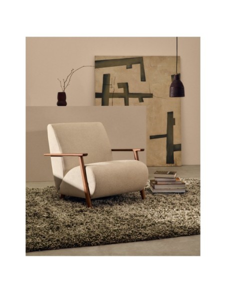 Butaca Meghan de chenilla perla y madera maciza de fresno con acabado nogal FSC Mix Credit - Kave Home