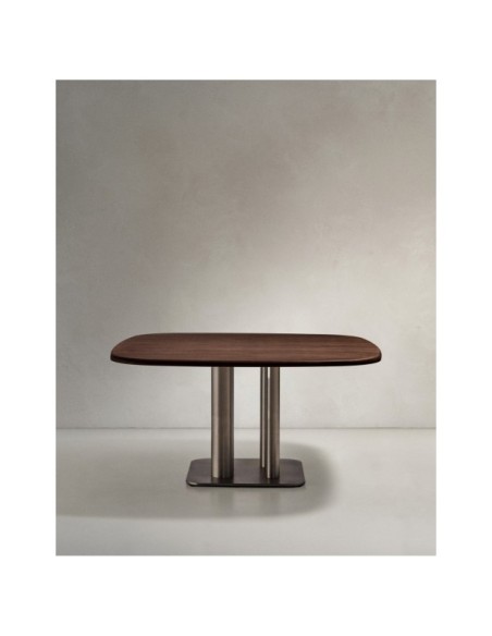 Mesa Melvar de chapa de nogal y patas con base de acero inoxidable cepillado 150 x 150 cm - Kave Home