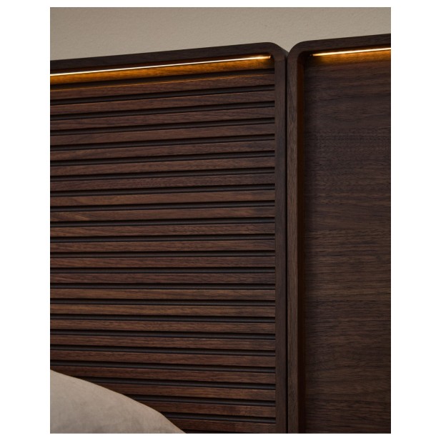 Cama Norlen de chapa de nogal con...