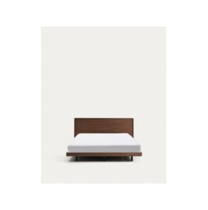 Cama Norlen de chapa de nogal con acabado oscuro y luz...