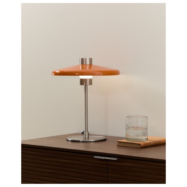 Lámpara de mesa Nuvira de acero...