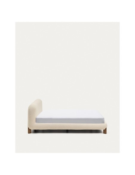 Cama desenfundable Odina bouclé crudo, patas madera maciza de fresno acabado nogal para colchón 160x200 cm - Kave Home