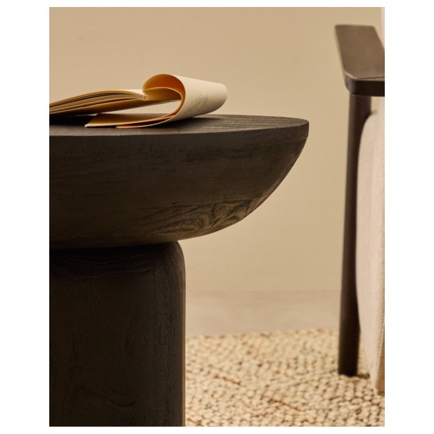 Mesa auxiliar Ovak de madera maciza...