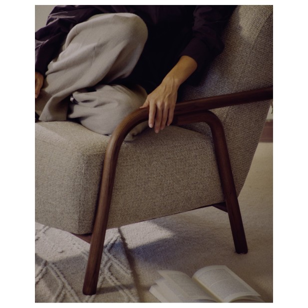 Butaca Sylo de chenilla beige y...