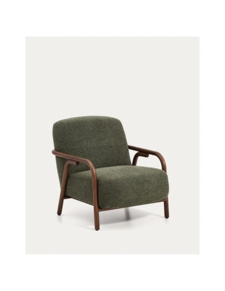 Butaca Sylo de chenilla verde oscuro y madera maciza de fresno con acabado tono nogal FSC 100% - Kave Home