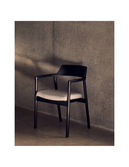 Silla desenfundable Alocs de madera maciza de roble con acabado negro FSC Mix Credit - Kave Home