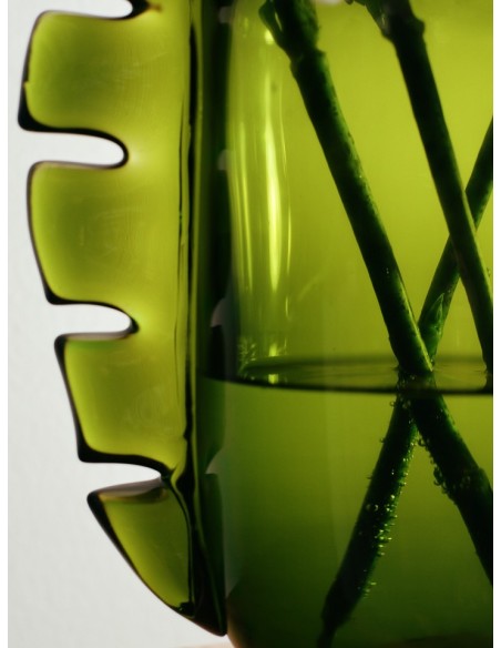 Jarrón ALAS - Verde Musgo - Ferm Living