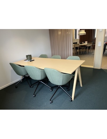 Mesa ARKO 180x75 cm de Comedor, Linóleo Roble / Negro - Lundbergs Möbler