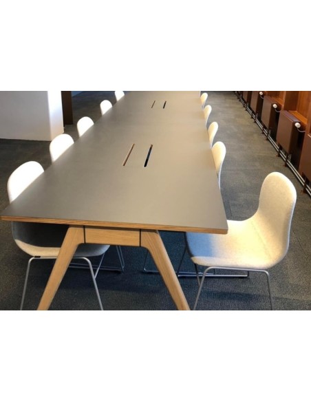 Mesa ARKO GRANDE 140x100 cm de Comedor, Linóleo Roble / Negro - Lundbergs Möbler