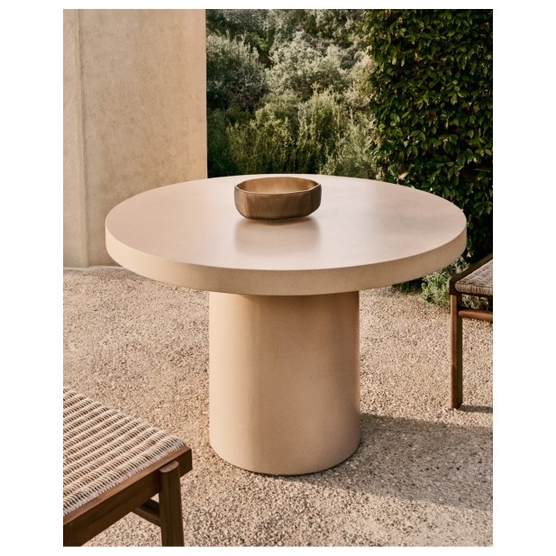 Mesa redonda Aiguablava de cemento...