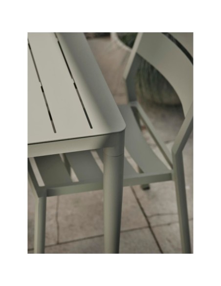 Mesa Exterior BIGBY 76x76 cm de Comedor, Aluminio / Verde Empolvado - Brafab