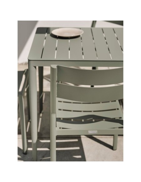 Mesa Exterior BIGBY 144x76 cm de Comedor, Aluminio / Verde Empolvado - Brafab