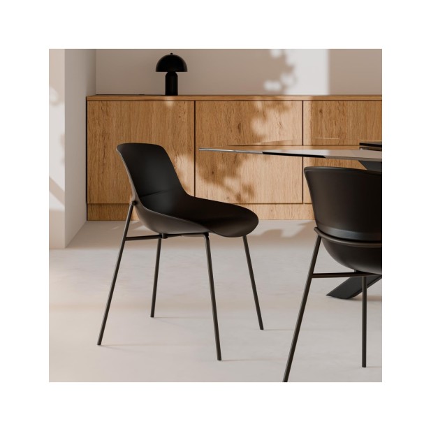 Silla AINA, Plástico / Metal / Negro