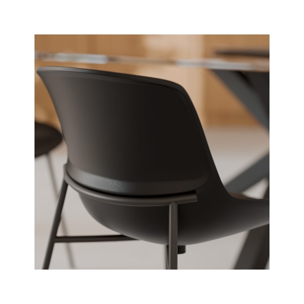 Silla AINA, Plástico / Metal / Negro