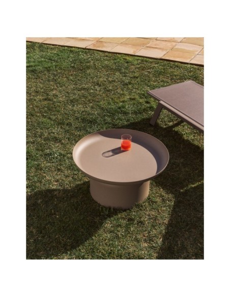 Mesa de centro Arcola de aluminio topo Ø70 cm - Kave Home