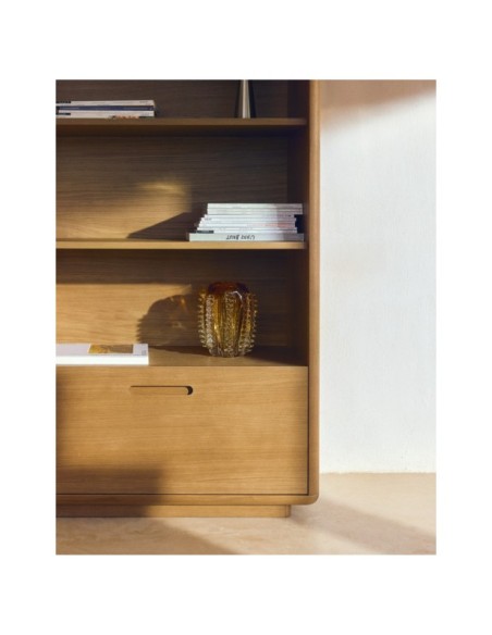Estantería Arelida de chapa y madera maciza de roble acabado marrón claro 90 x 185 cm FSC Mix Credit - Kave Home