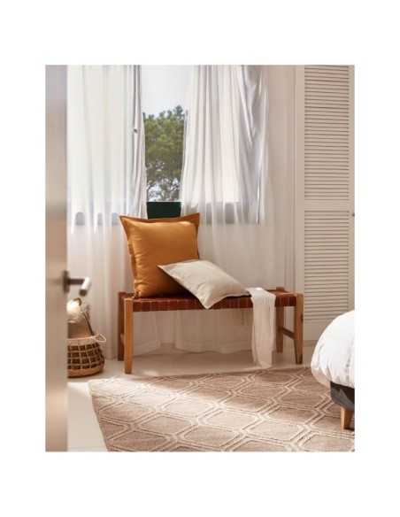 Banco Calixta de piel y madera maciza de teca con acabado natural 120 cm - Kave Home