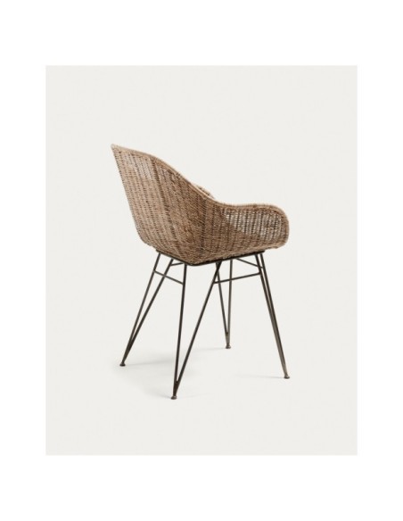 Silla Chart de ratán y patas de acero acabado negro - Kave Home