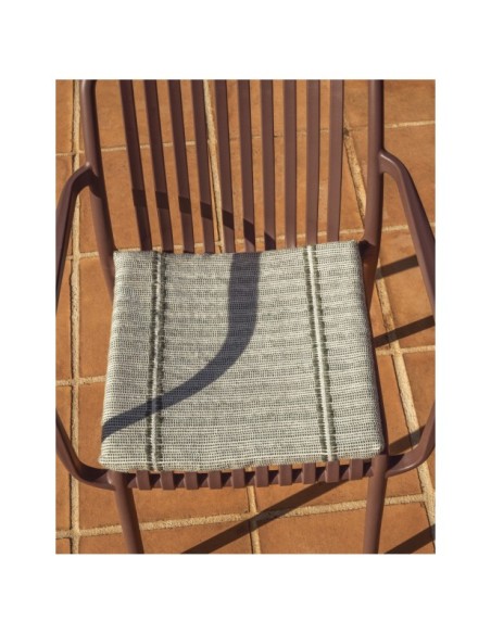 Silla apilable de exterior Isabellini marrón - Kave Home