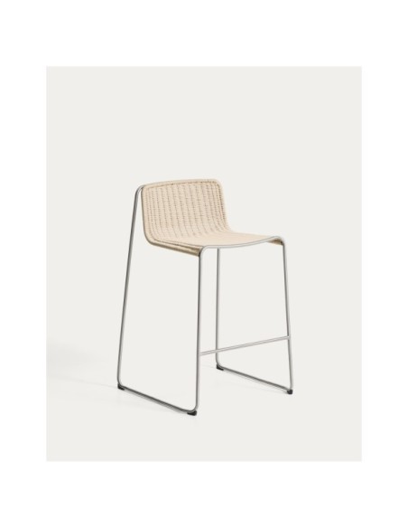 Taburete apilable Tavari de cuerda sintética beige y acero inoxidable AISI 304 efecto cepillado 75 cm - Kave Home