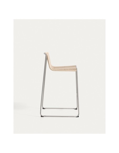 Taburete apilable Tavari de cuerda sintética beige y acero inoxidable AISI 304 efecto cepillado 75 cm - Kave Home