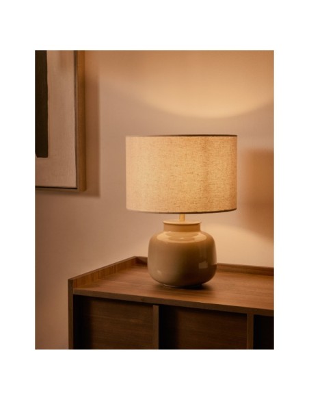 Lámpara de mesa Tay de cerámica verde y lino beige - Kave Home