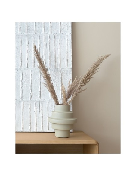 Jarrón Velia de metal con acabado pintado beige - Kave Home