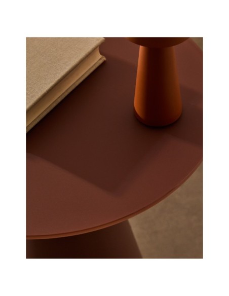 Mesa auxiliar Wilshire vidrio templado glaseado y acero acabado pintado terracota mate Ø50cm - Kave Home