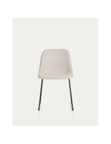 Silla Zahara de chenilla beige y patas de acero con acabado negro FSC 100% - Kave Home