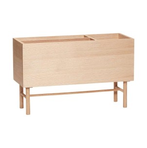 Macetero con Patas OXELÖSUN, Roble Natural - Hübsch. Los originales y exclusivos muebles de diseño escandinavo de Hübsch en Vackart, tu tienda de diseño online.