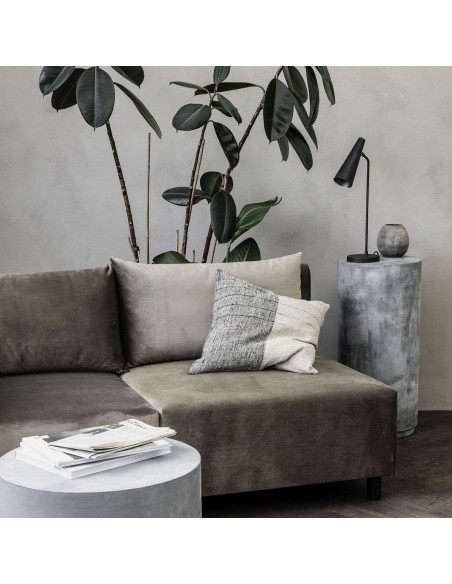 Lámpara de Mesa PRECISE, Negro Mate - House Doctor. Vackart