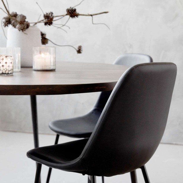 Silla de Comedor FORMS, Negro - House Doctor. Vackart