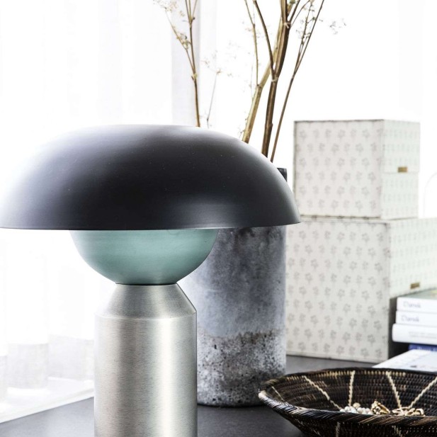 Lámpara de Sobremesa LITTLE FELLOW, Metal Gris / Negro - House Doctor. Vackart