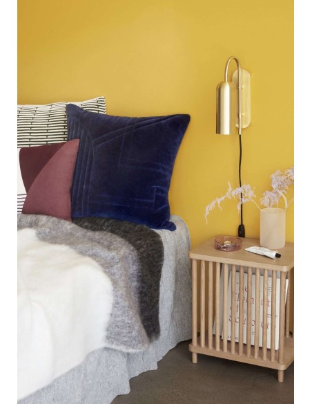 Mesita de Noche / Revistero ACORN, Madera Natural - Hübsch. Vackart