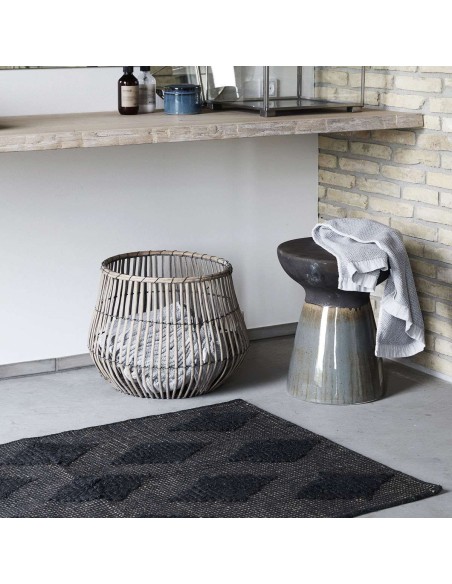 Taburete PABLO, Cerámica Negra - House Doctor. Vackart