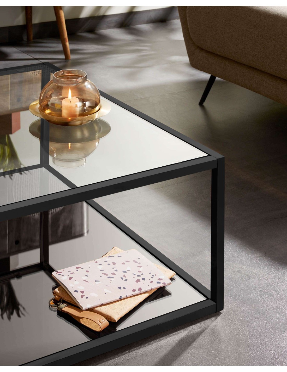 Mesa Blackhill 80x80cm negra, de centro en Cristal- Vackart